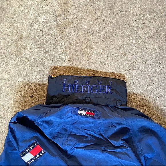 1990s Vintage Tommy Hilfiger Jacket - Picture 3 of 3